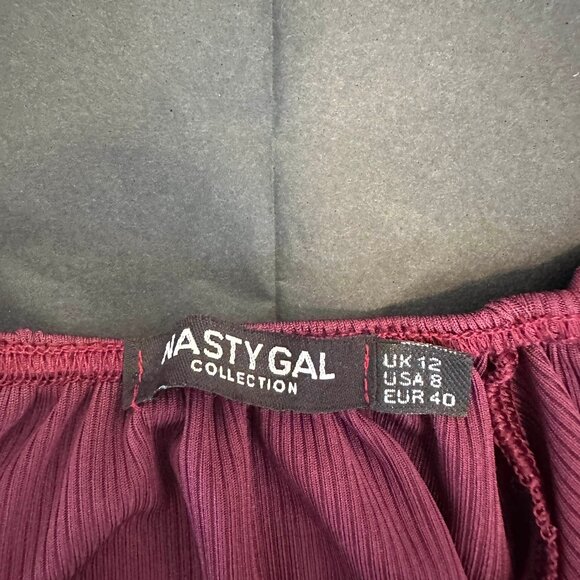 Nasty Gal Maroon Long Sleeve Tie Crop Top - Picture 3 of 3